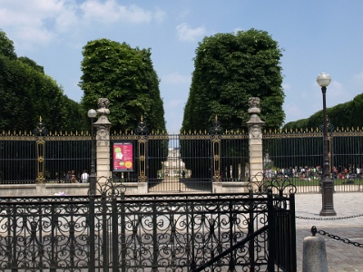 Entrance to the Jardin Du Luxembourg.JPG